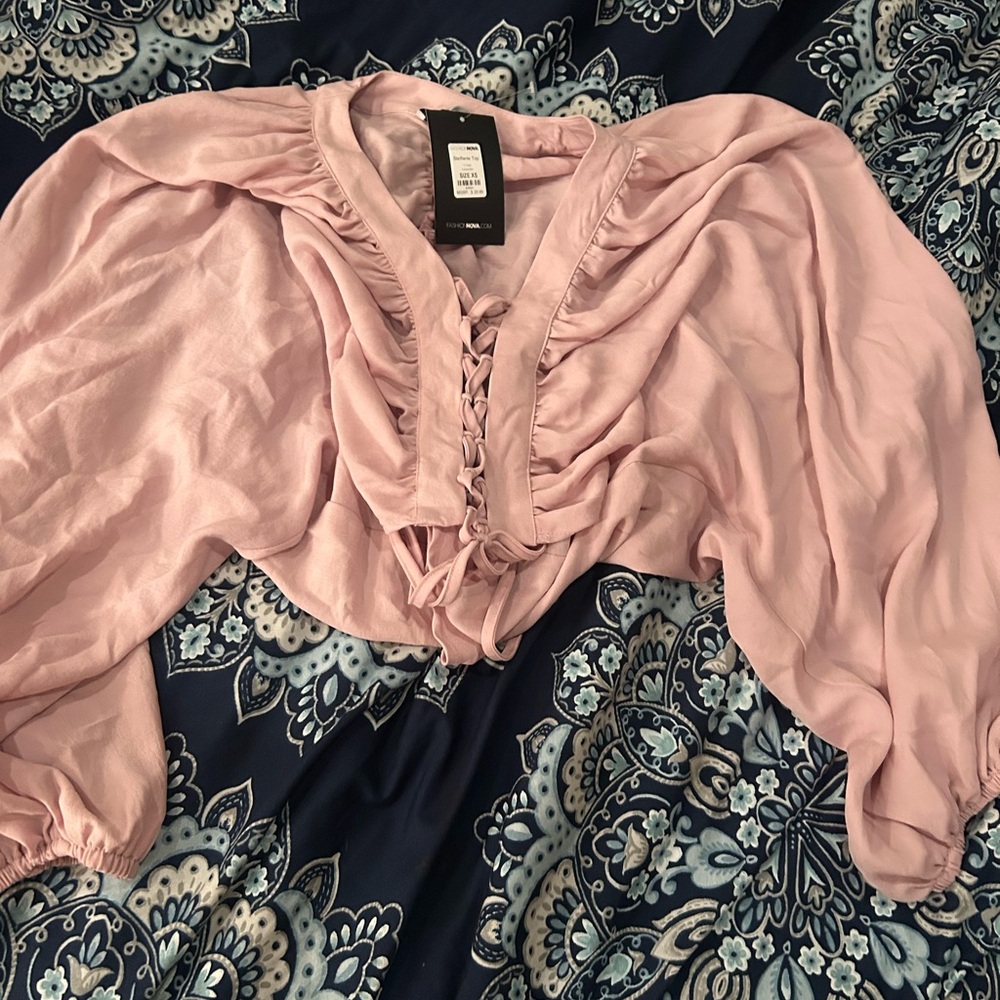 Fashion Nova blouse